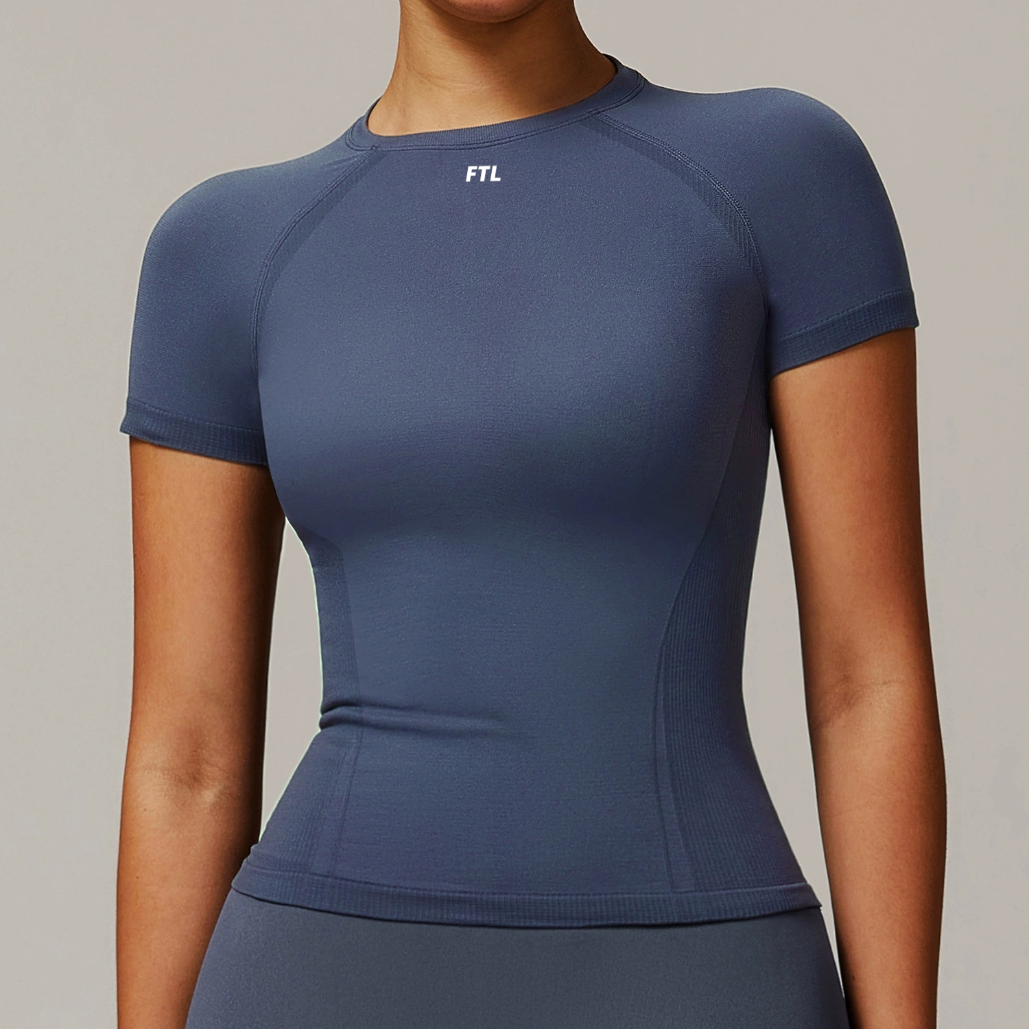 UltraLite Seamless Tee