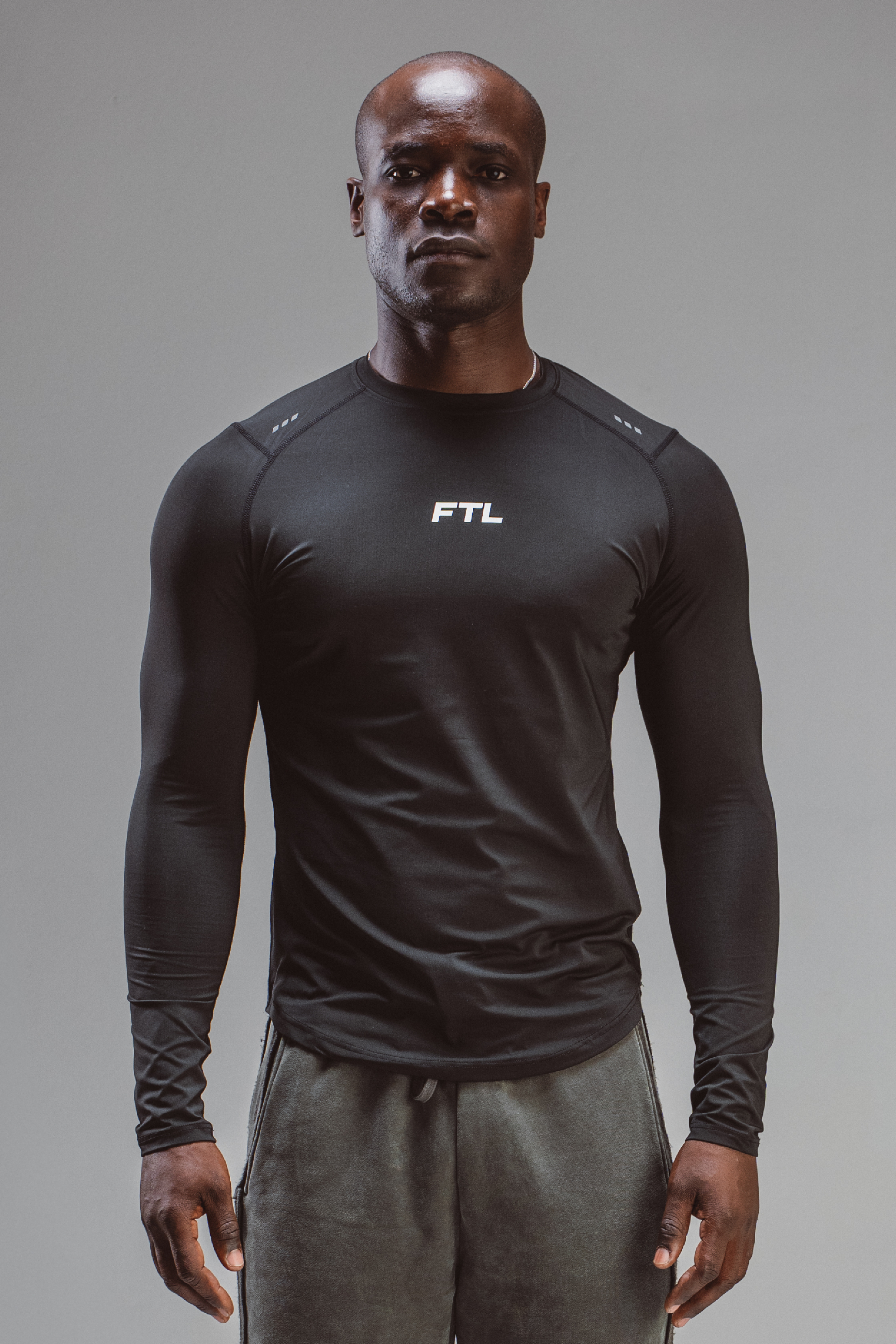 Men's Essential Long Sleeve