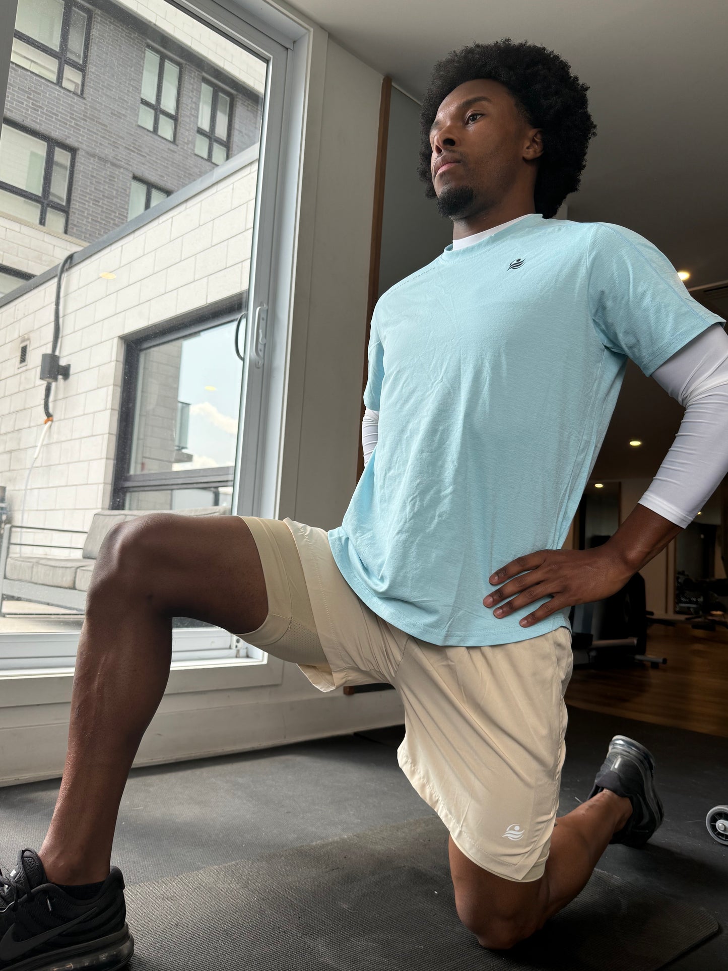 In-Form Shorts - Golden Beige