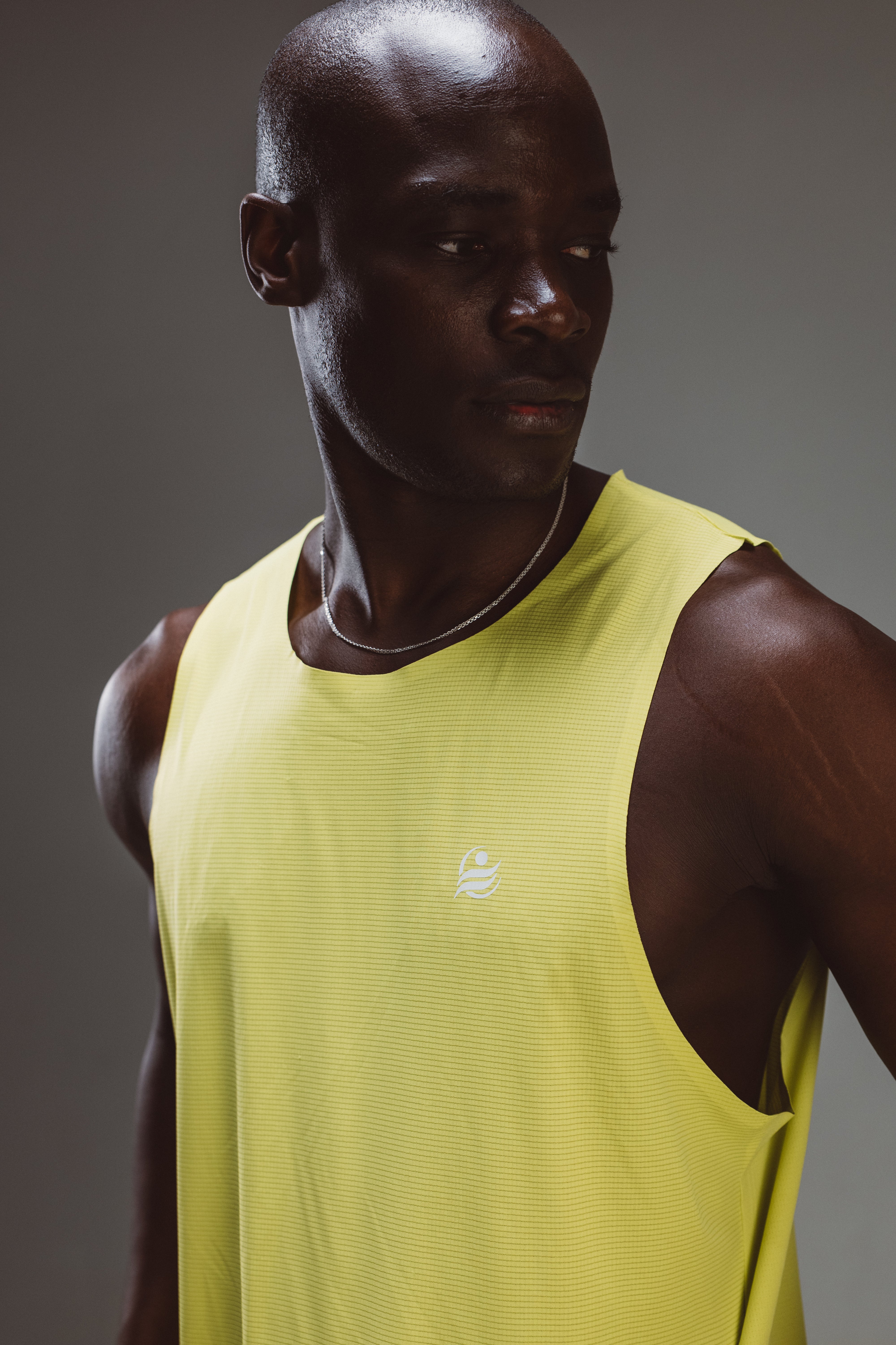 Sleeveless Lightweight Run top