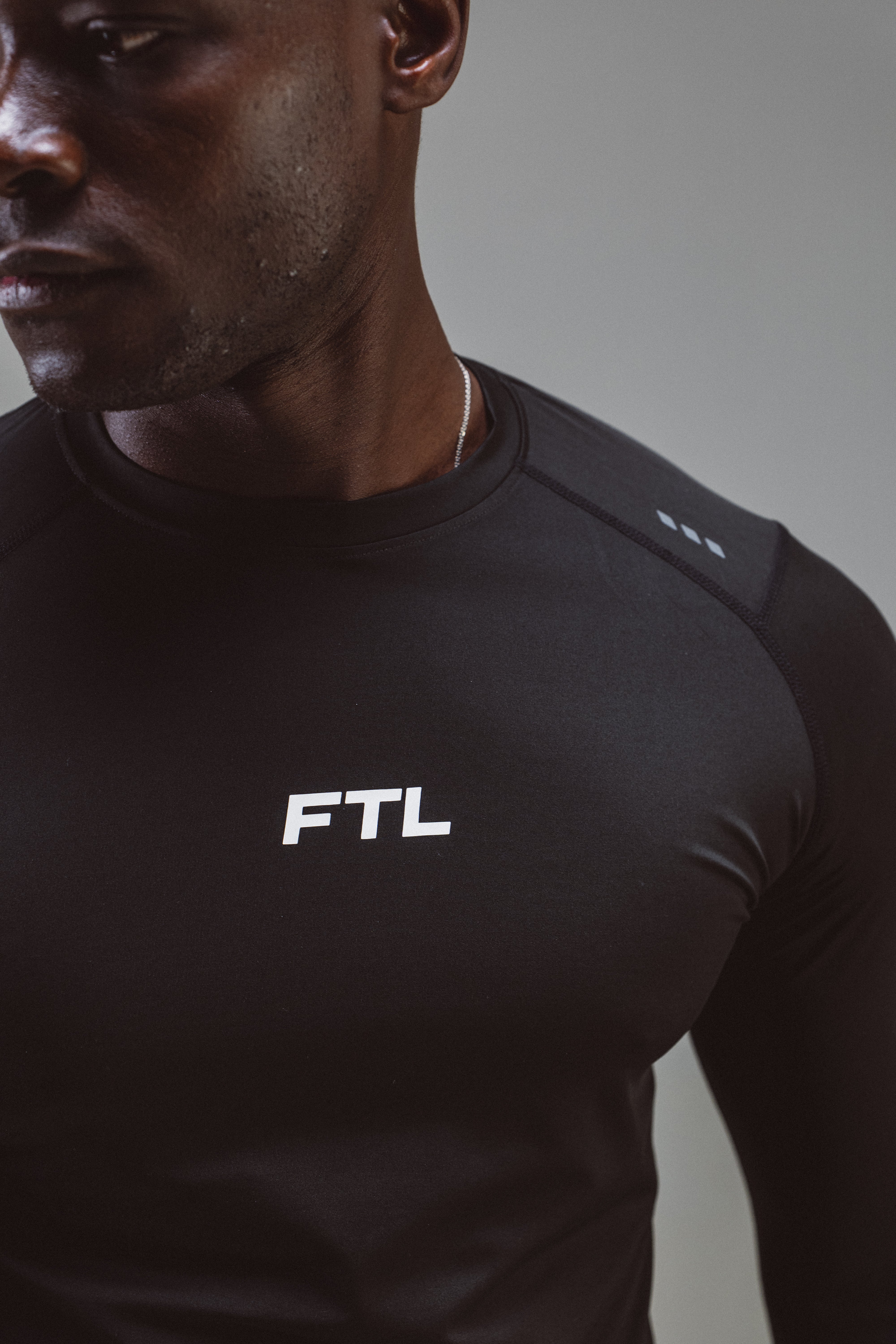 Men's Essential Long Sleeve