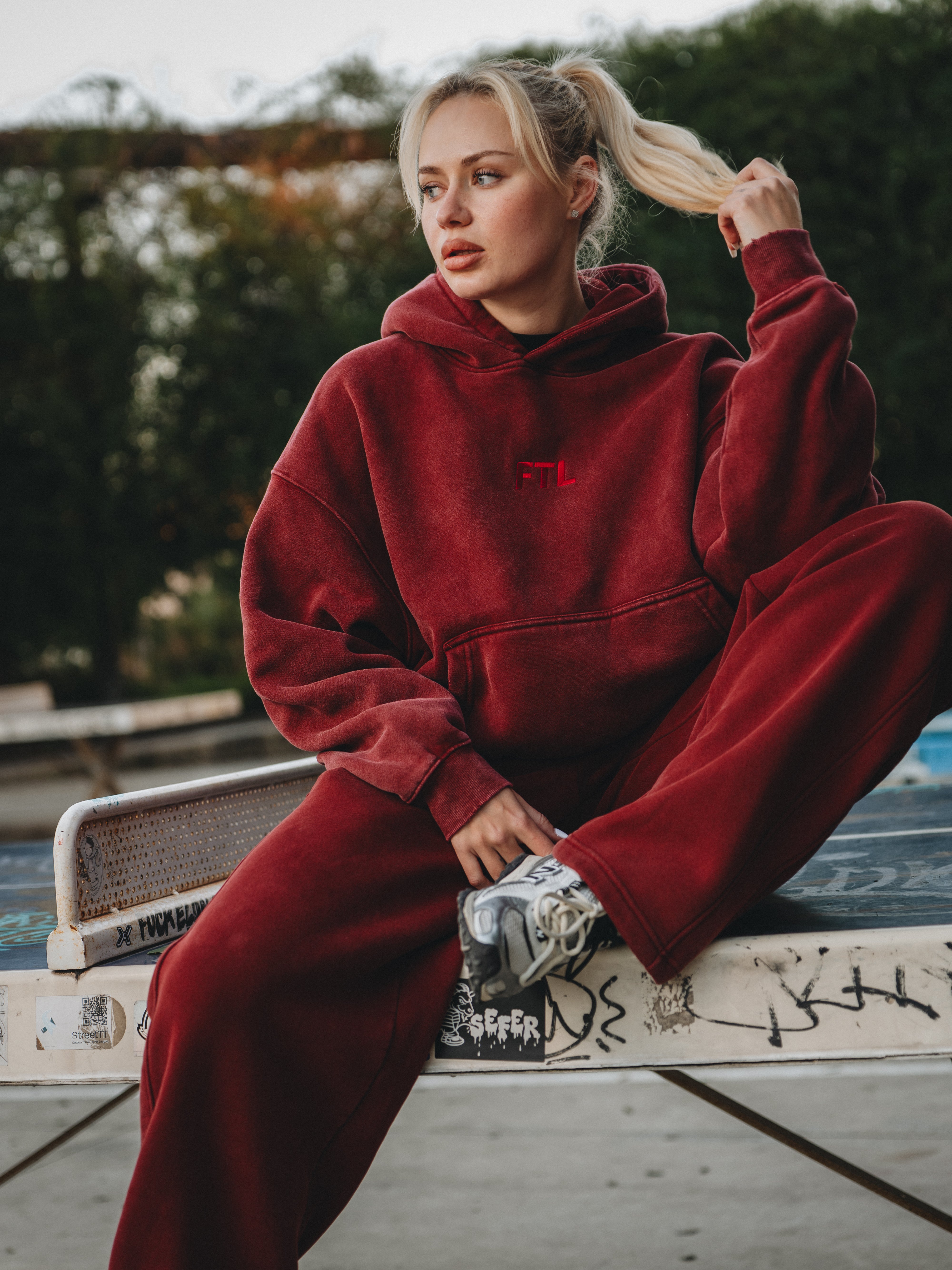 Women's OFF Days Red Sweatsuit