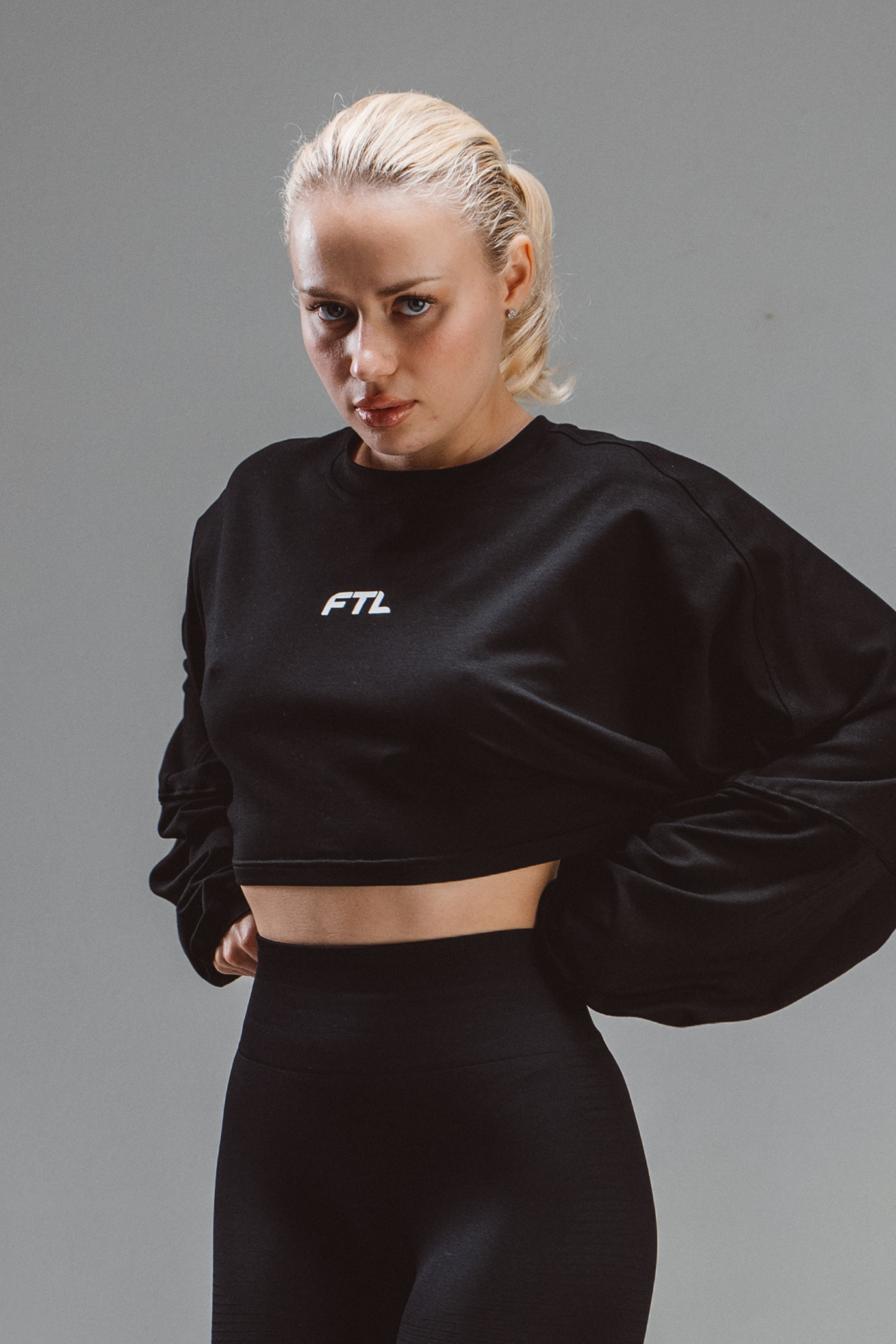 Women's Cropped Long Sleeve - Black