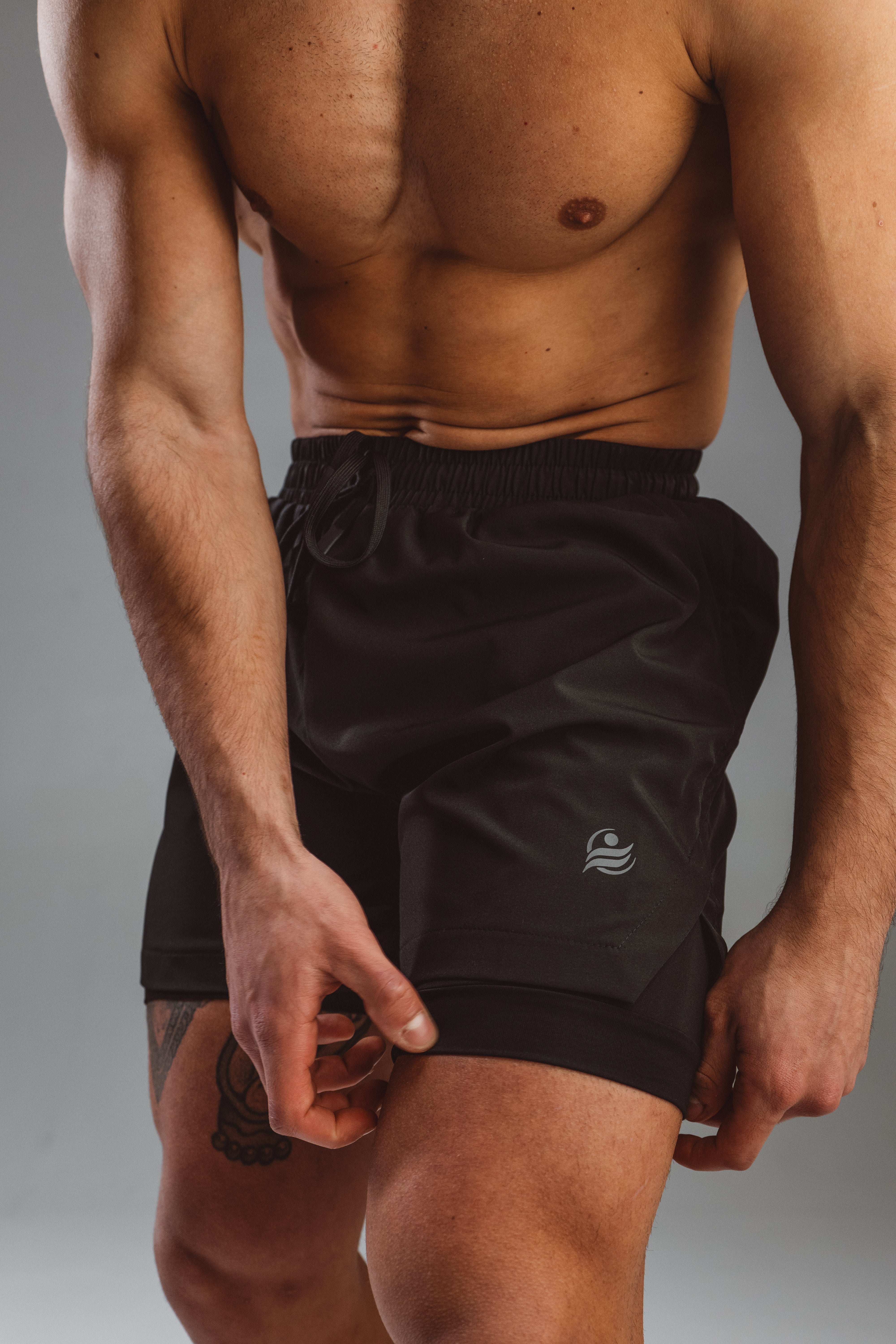 In-Form Shorts - Black
