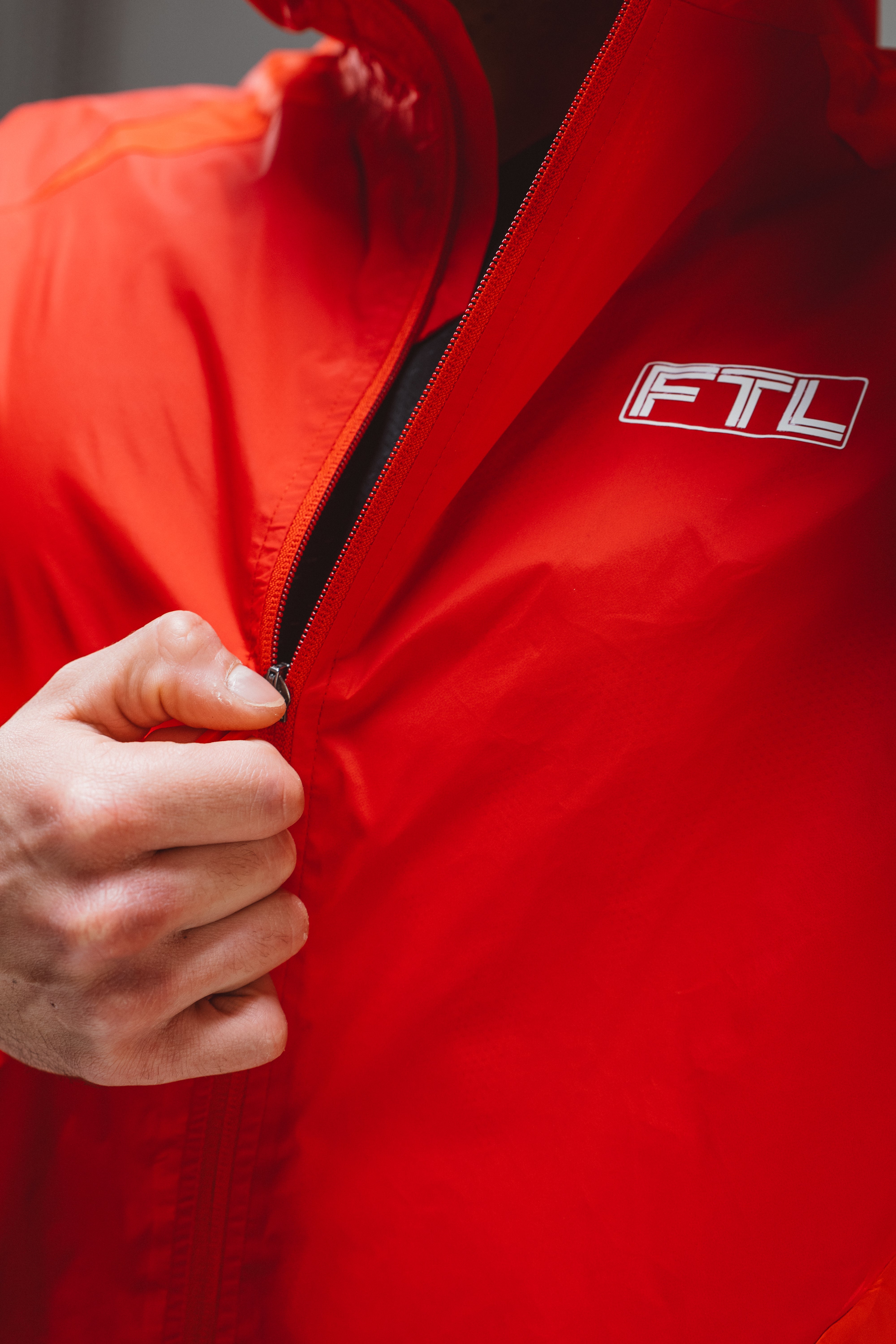Matchday Runner Windbreaker Red