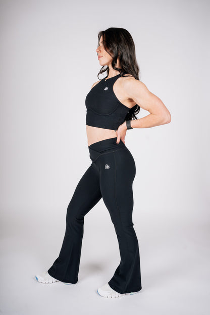 Women’s Athletic Yoga Flare Set - Black
