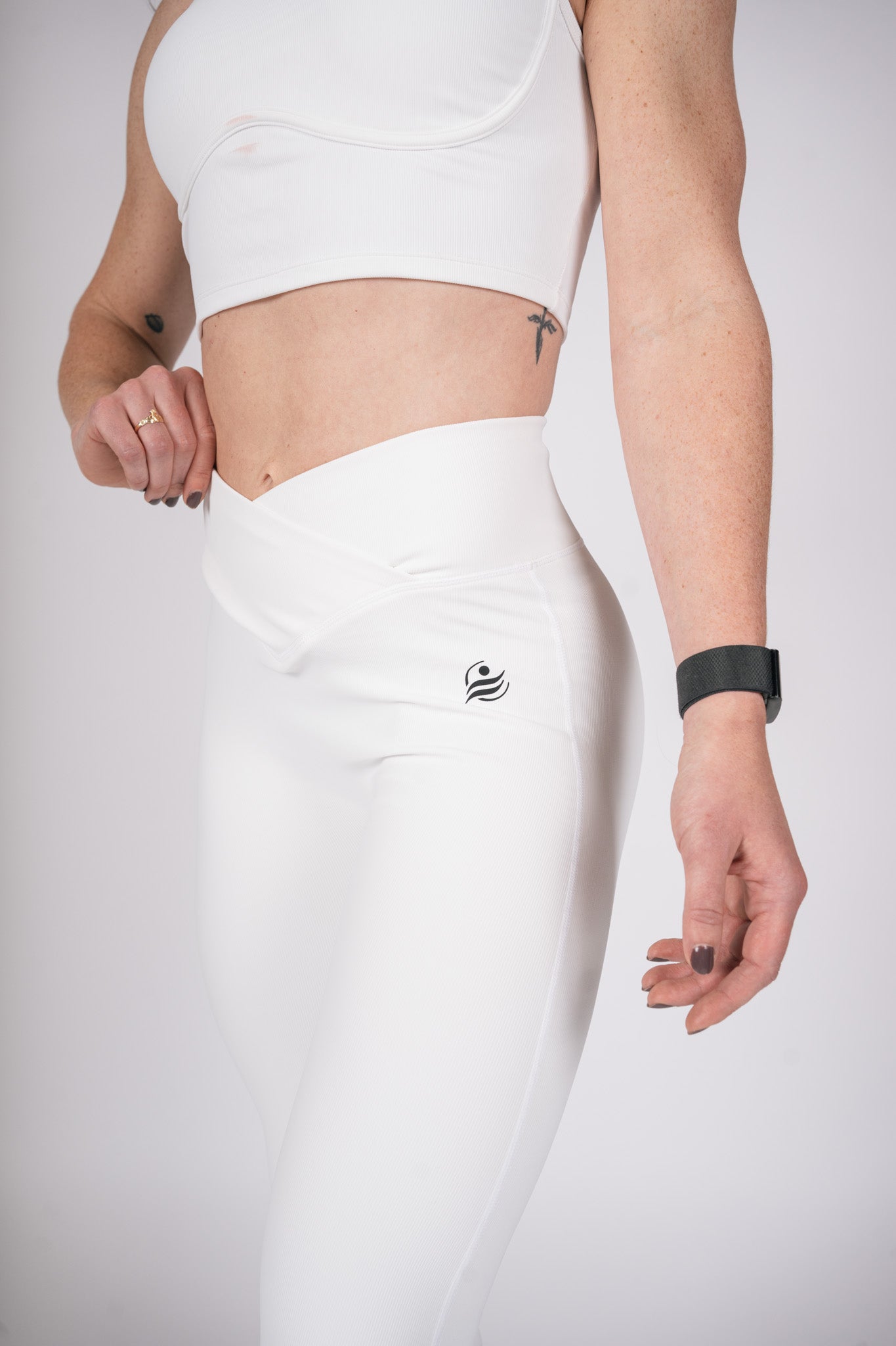 Women’s Athletic Yoga Flare Set - White